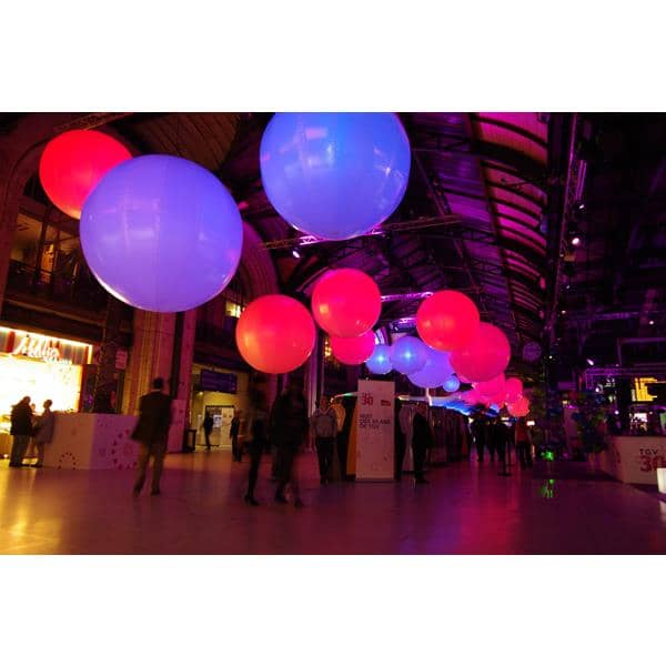 Airstar PenduLED 130cm RGB 200W 24V / 10