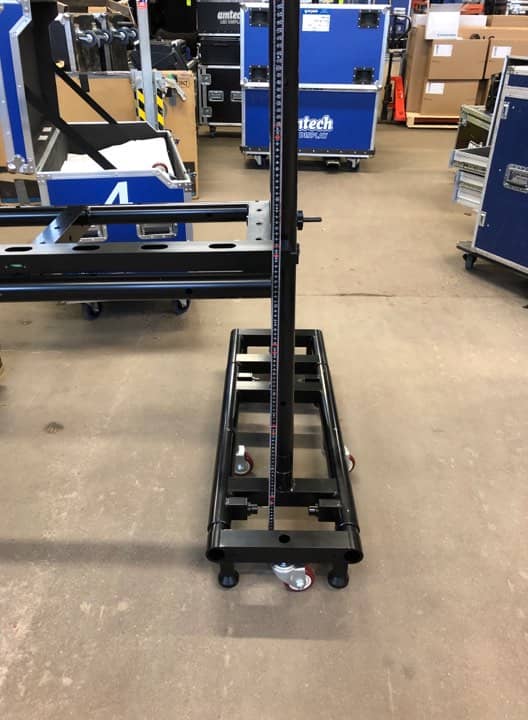 Amtech golvstativ/lyftram storbildskärm, pris per m